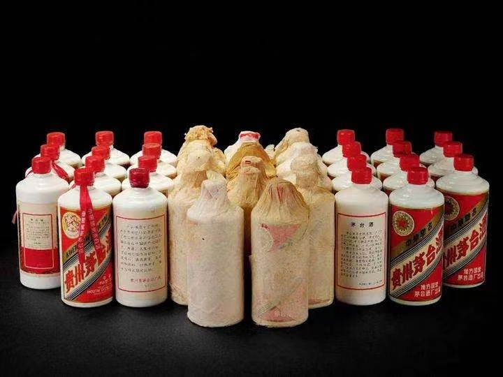 嘉鱼日照岚山回收酒价格哪里回收(附近上门回收茅台酒）?